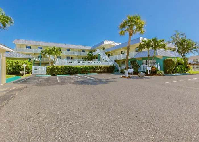 Tuckaway Shores Resort