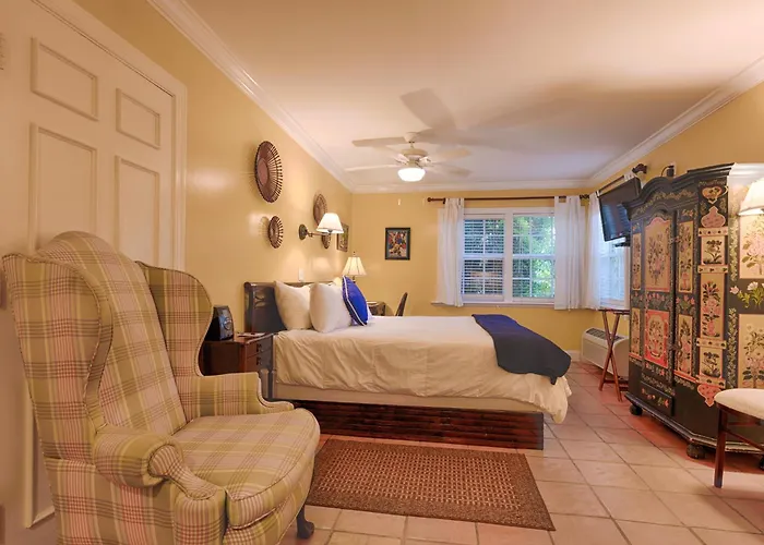 The Caribbean Court Boutique Hotel