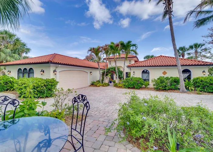 Endless Beach Days! Luxe Vero Beach Home W/ Pool